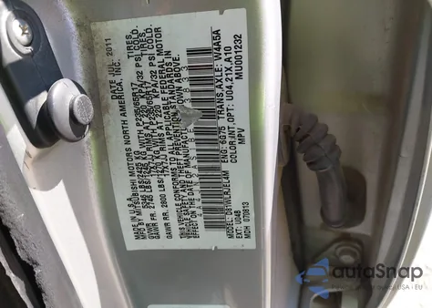 2011 Mitsubishi Endeavor z USA, uszkodzony, nr VIN 4A4JN2AS1BE033833